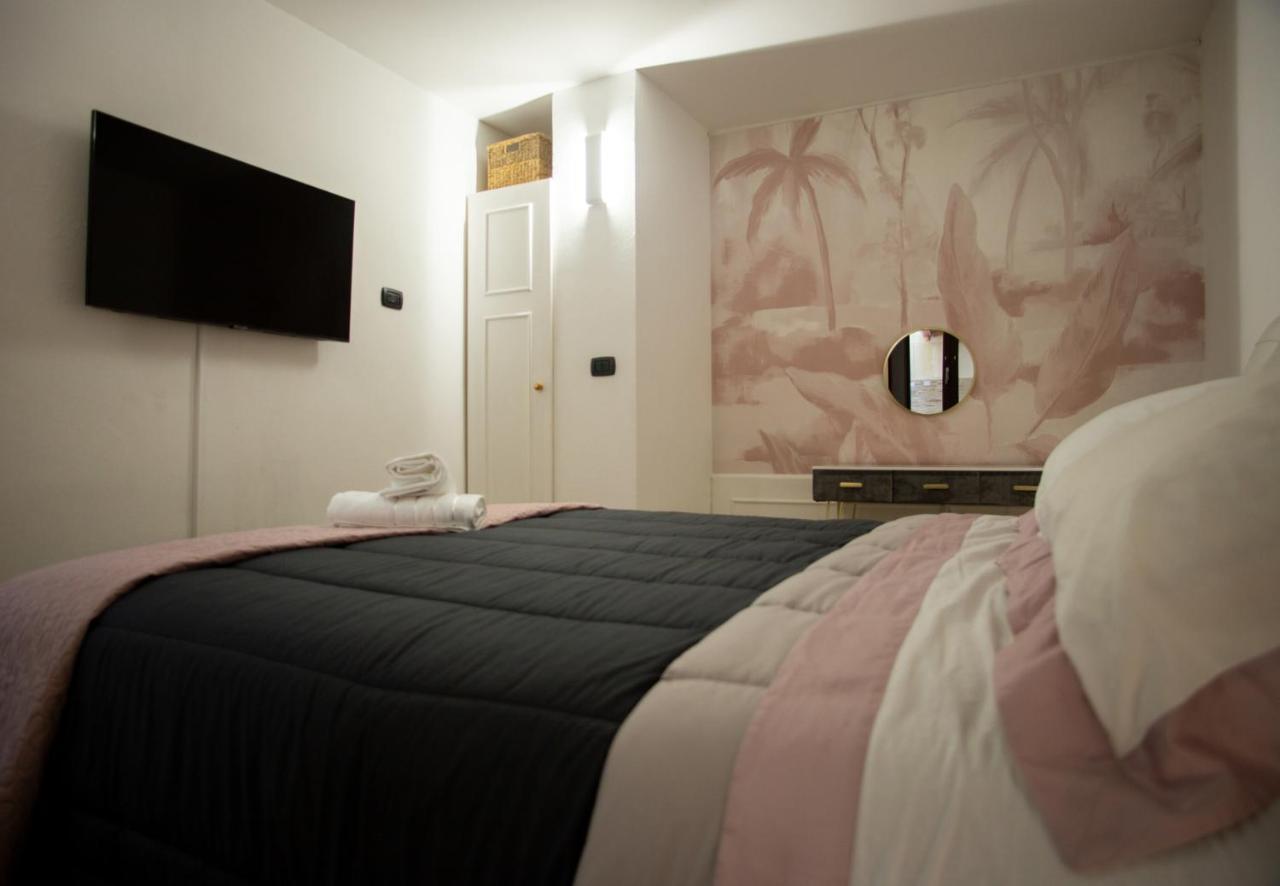 Casa Colombo - The Fab Stay Brindisi Kültér fotó